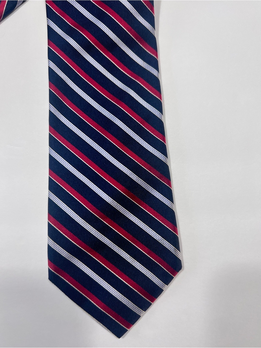 Daniel Cremieux Silk Tie Navy Red Stripe Approx 61" Long - Picture 2 of 6